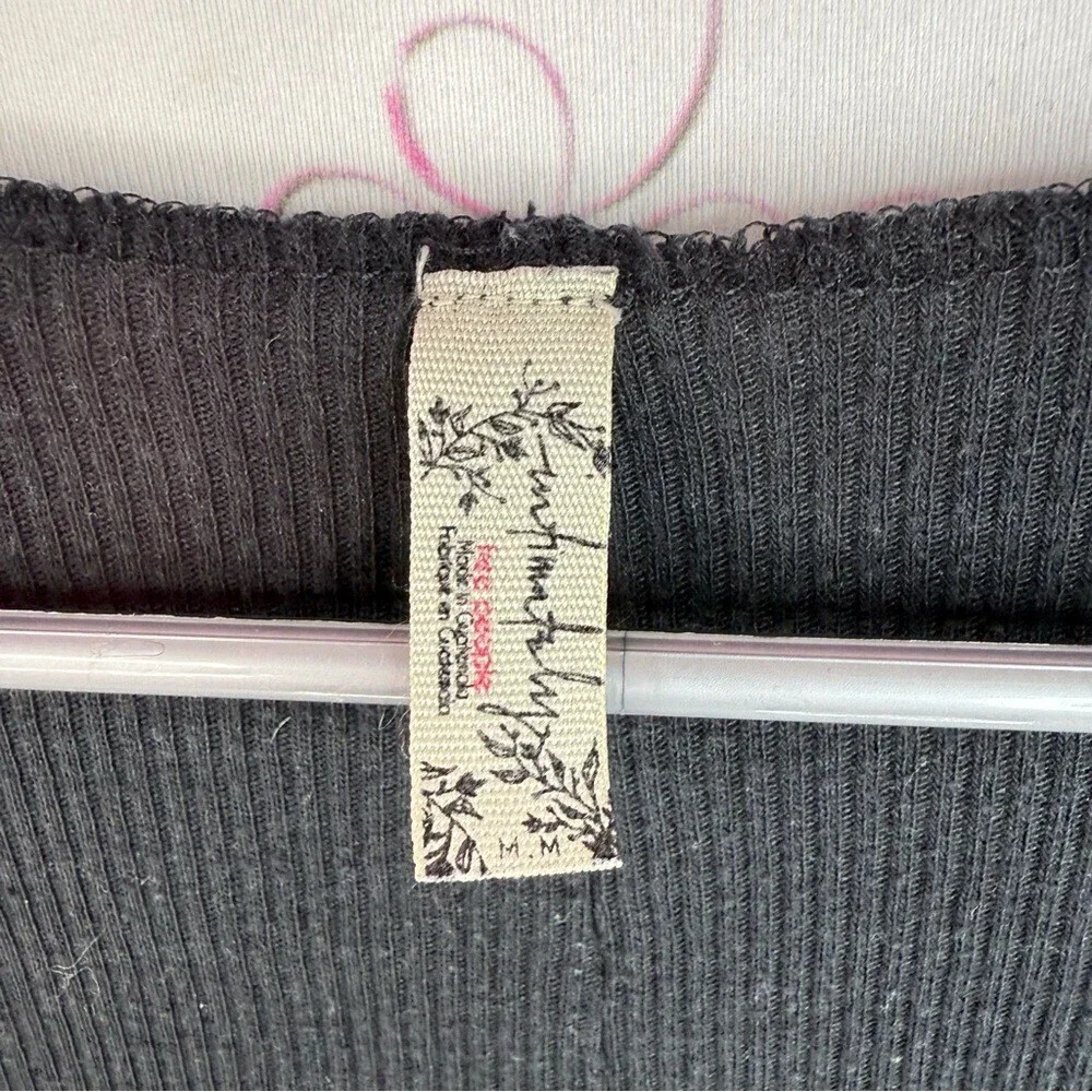 Free People long sleeve shirt stretchy Black Ribbed Scoop Neck Long Sleeve Top